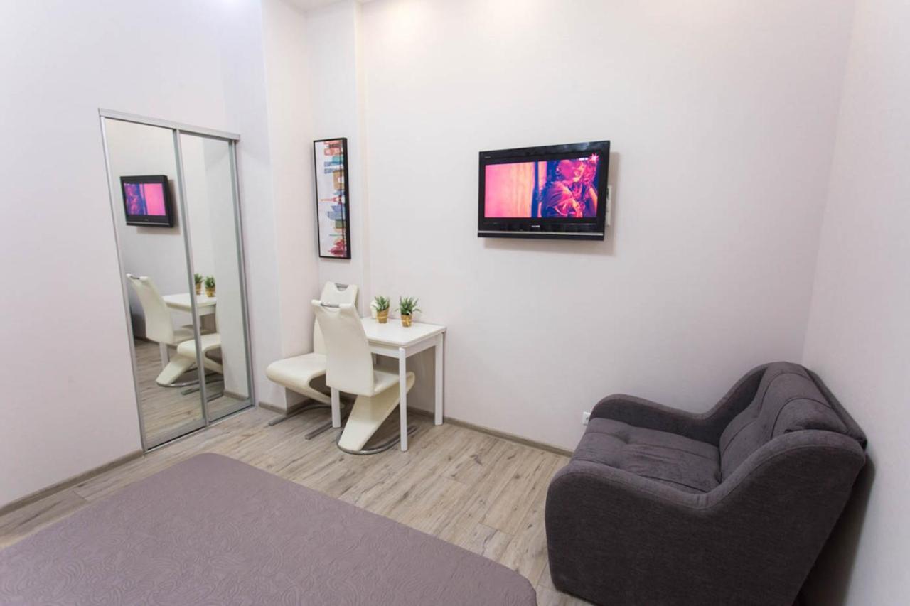 Modern Apartments In The Centre - Kuznechna Str. 26/4 카리프 외부 사진